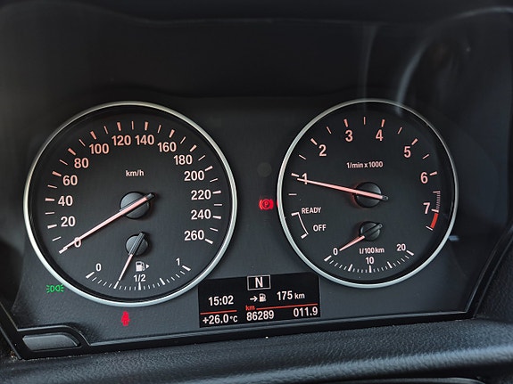 BMW 218i 24 of 26