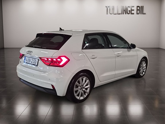 Audi A1 5 of 17