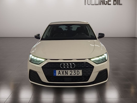 Audi A1 8 of 17