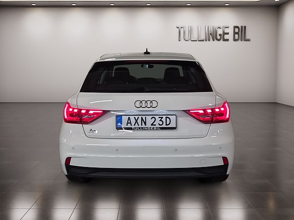 Audi A1 4 of 17