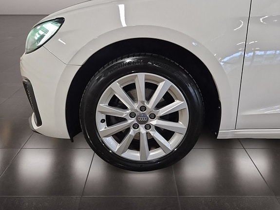 Audi A1 9 of 17