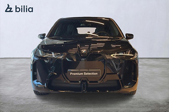 BMW iX 9 of 22