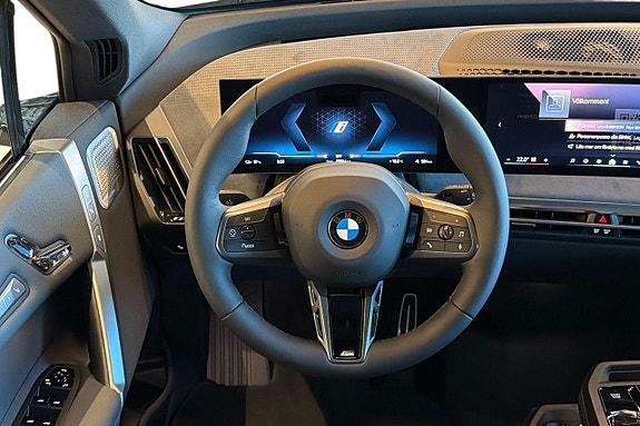 BMW iX 12 of 22