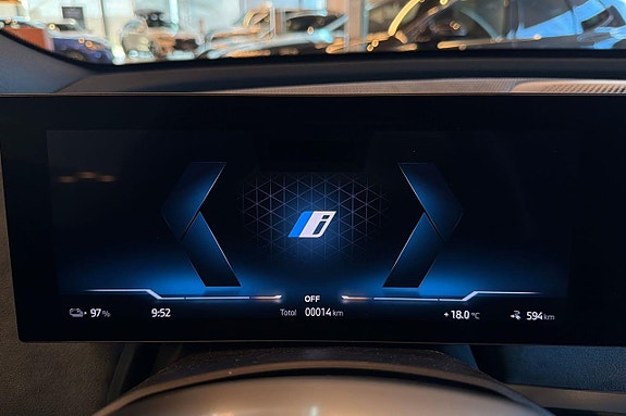 BMW iX 16 of 22