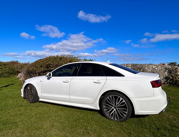 Audi A6 11 of 14