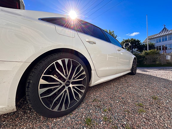 Audi A6 5 of 14