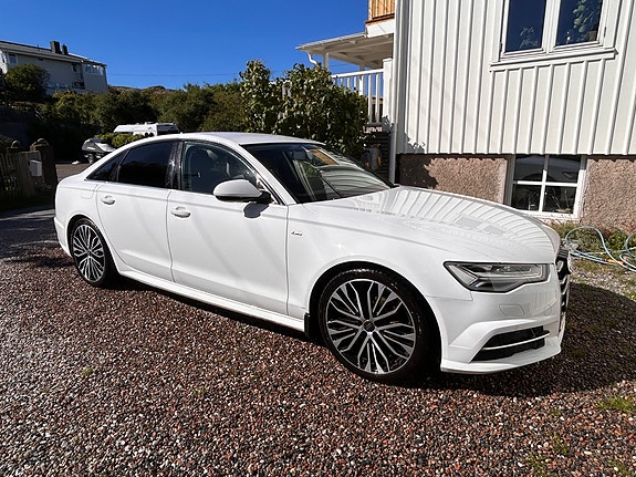 Audi A6 2 of 14