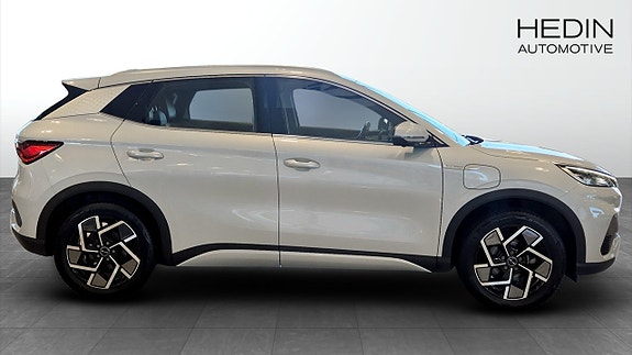 BYD Atto 3 4 of 12