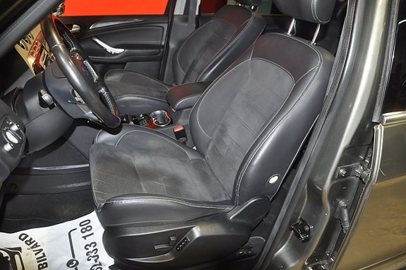 Ford S-MAX 11 of 25