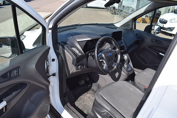 Ford Transit Connect 12 of 12