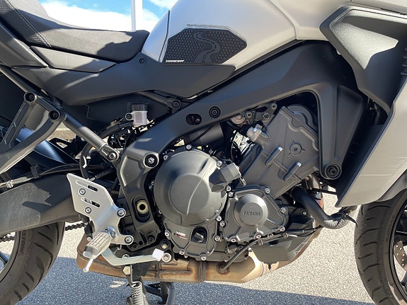 Yamaha Tracer 9 GT Dominator helssytem medföljer 3 of 9