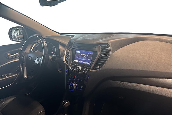 Hyundai Santa Fe 8 of 22