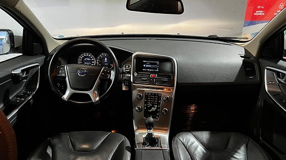 Volvo XC60 9 of 11