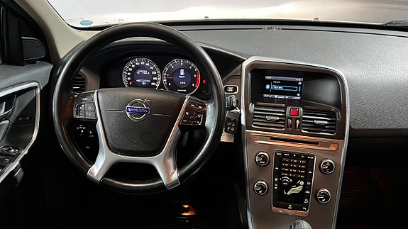 Volvo XC60 10 of 11