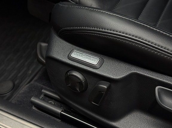 Volkswagen Passat 12 of 18