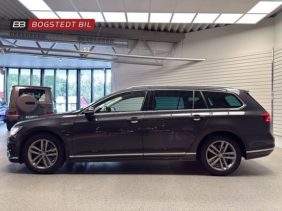 Volkswagen Passat 4 of 18
