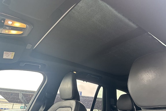 Volvo XC90 17 of 17