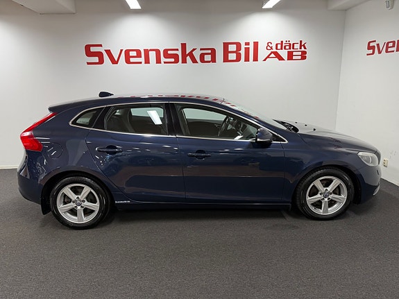Volvo V40 6 of 18