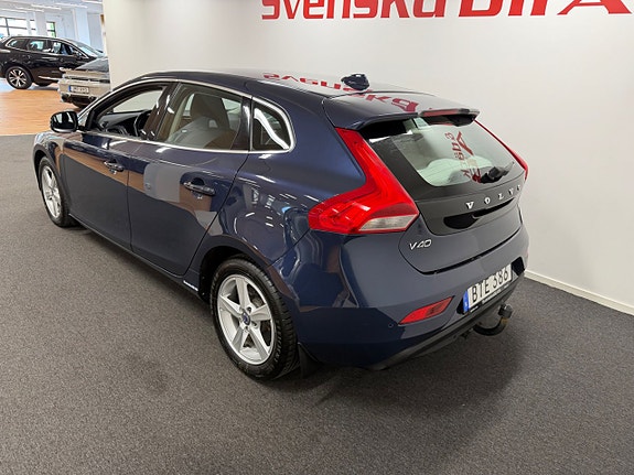 Volvo V40 3 of 18