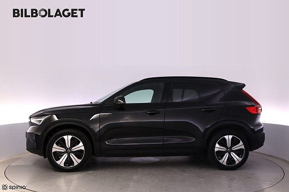 Volvo XC40 5 of 19