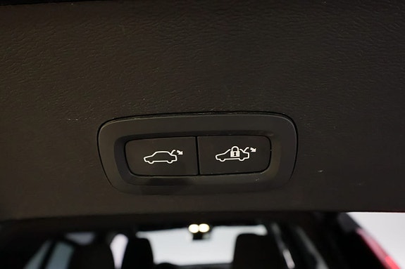 Volvo XC40 12 of 19