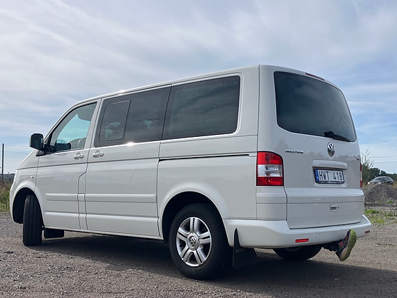 Volkswagen Multivan 11 of 12