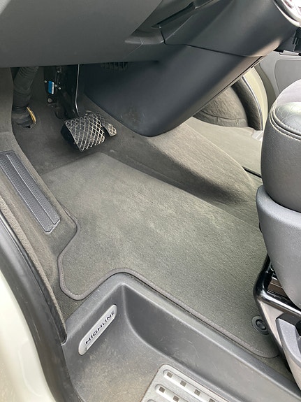 Volkswagen Multivan 9 of 12