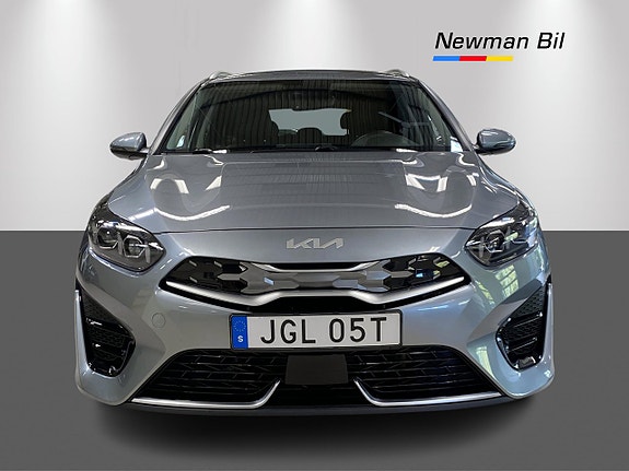 Kia Ceed 2 of 15