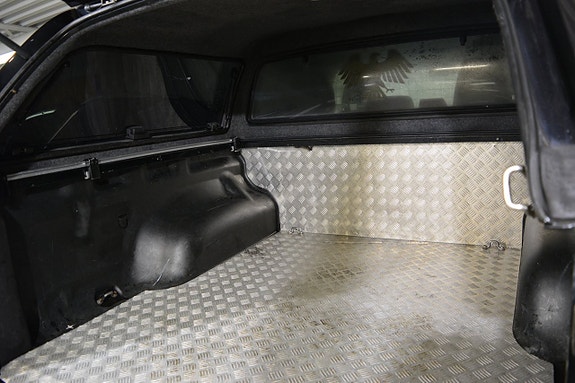 Volkswagen Amarok 6 of 22