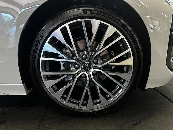 Audi A6 14 of 14