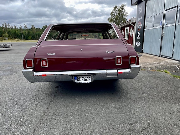 Chevrolet Impala 11 of 30