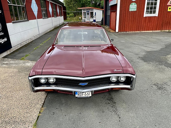 Chevrolet Impala 16 of 30