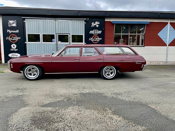 Chevrolet Impala 7 of 30