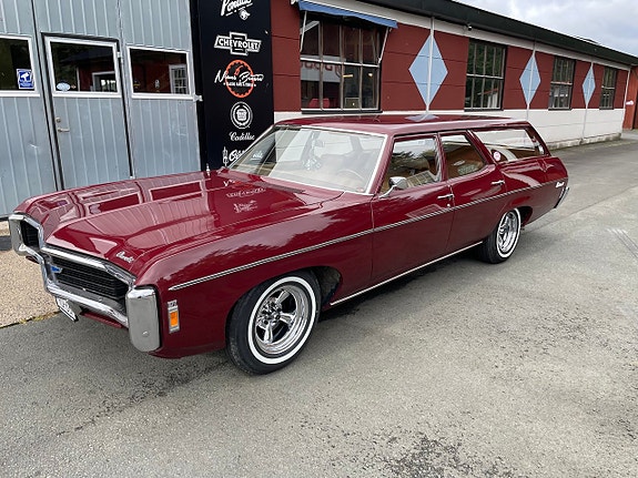 Chevrolet Impala 17 of 30