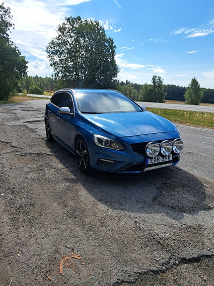Volvo V60 4 of 18