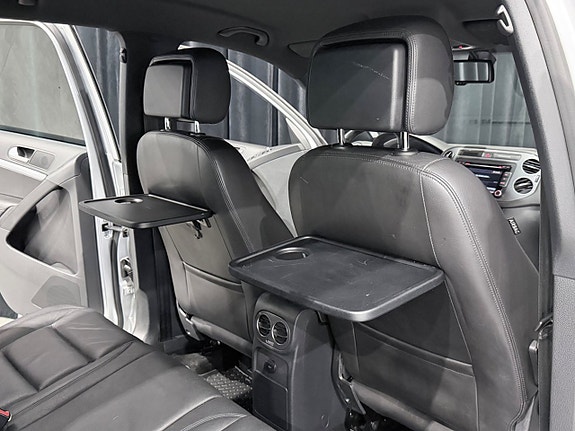 Volkswagen Tiguan 16 of 25