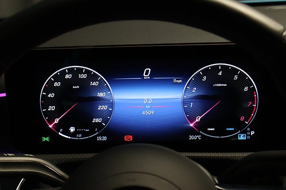 Mercedes-Benz CLA200 18 of 23