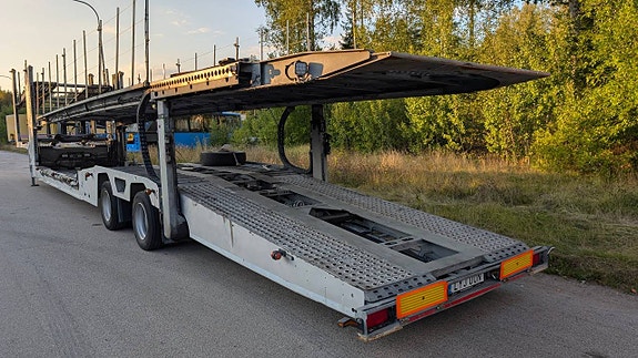 Biltransporttrailer 8-9 bilar nybesiktigad 2 of 12