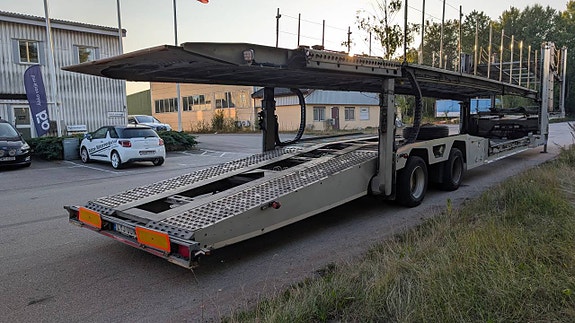 Biltransporttrailer 8-9 bilar nybesiktigad 3 of 12