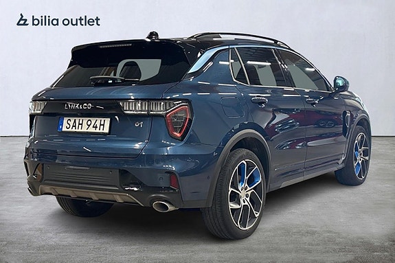 Lynk & Co 01 8 of 23