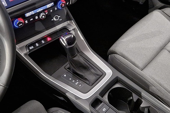 Audi Q3 13 of 14