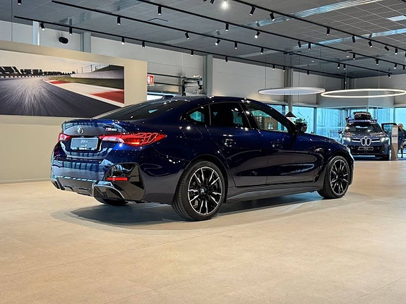 BMW i4 4 of 19