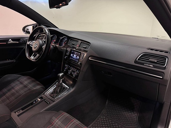 Volkswagen Golf I 20 of 25