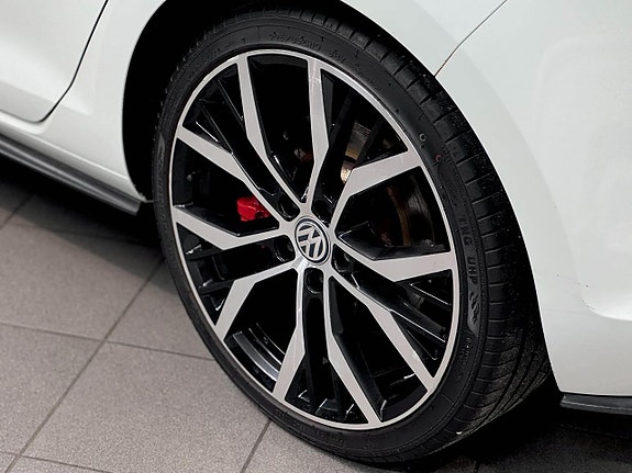 Volkswagen Golf I 11 of 25