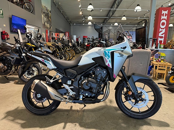 Honda NX500 E-Clutch 2 of 12