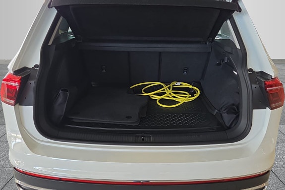 Volkswagen Tiguan 9 of 14