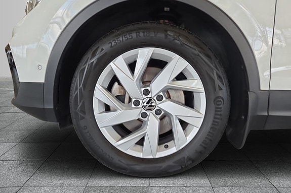Volkswagen Tiguan 8 of 14