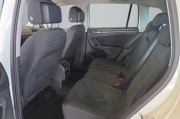 Volkswagen Tiguan 11 of 14