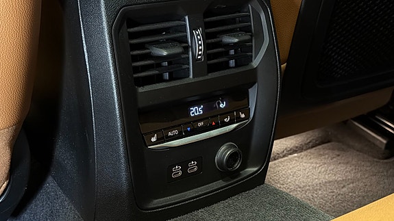 BMW 320d 26 of 27