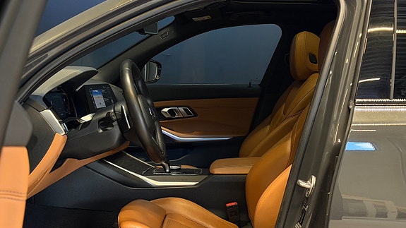 BMW 320d 13 of 27